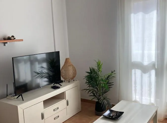 Apartment Surfing, Sun And Fun *